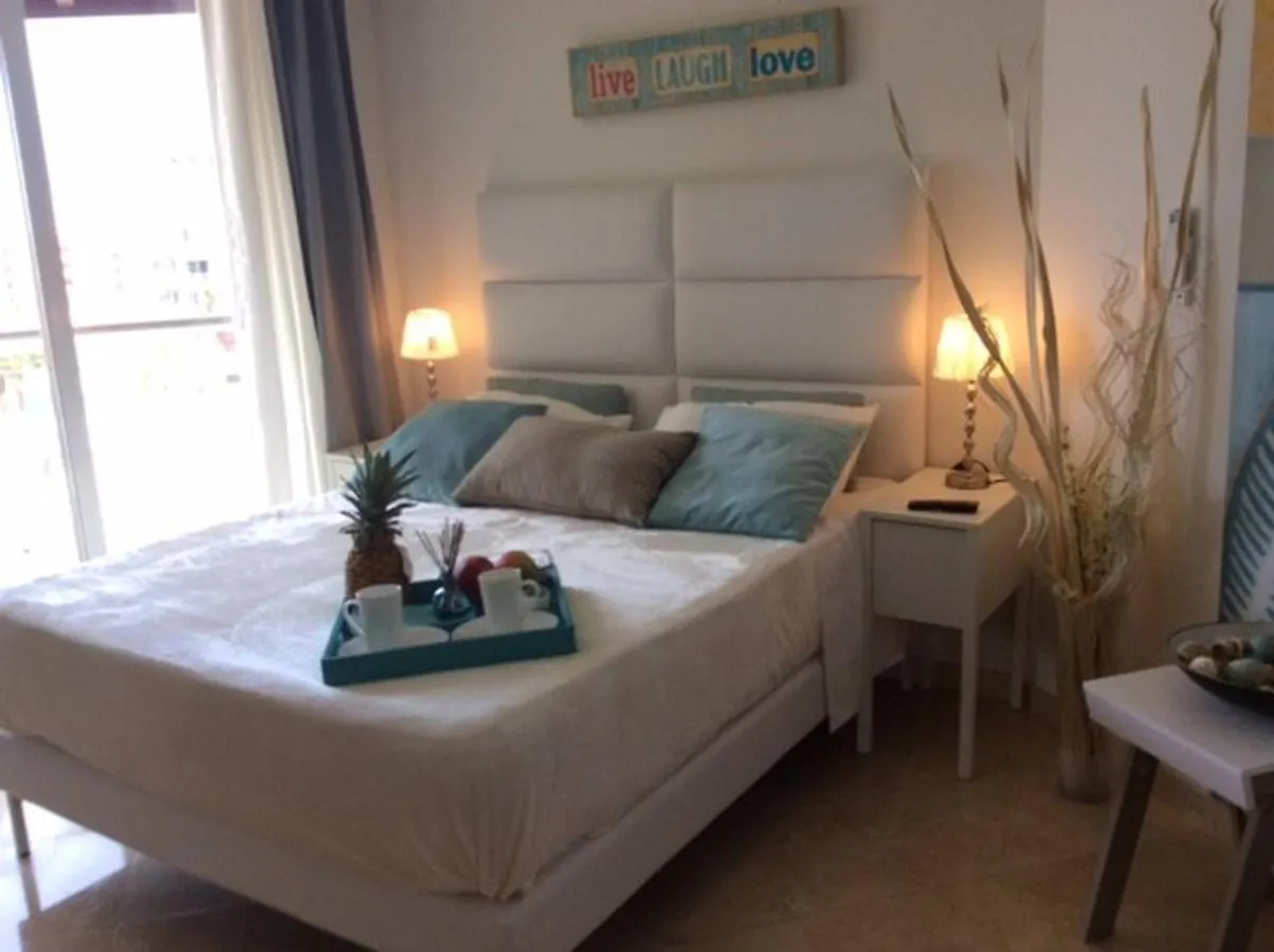 Lovely Sea View,Eagle Beach, Oasis Condominium Wifi Palm Beach